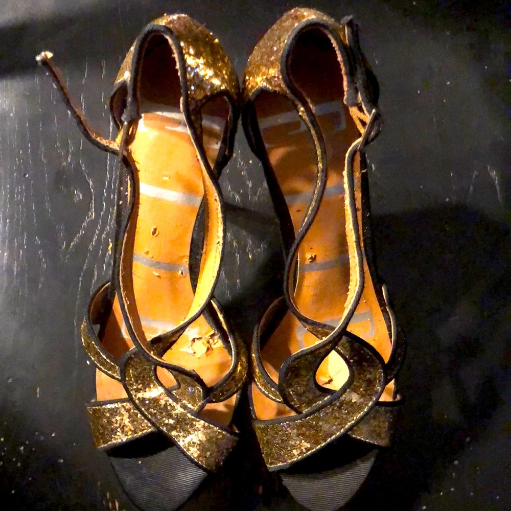 Elle Metallic High Heels